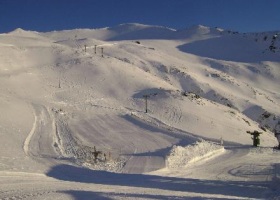 29-6-12 - 8am on opening day 2012