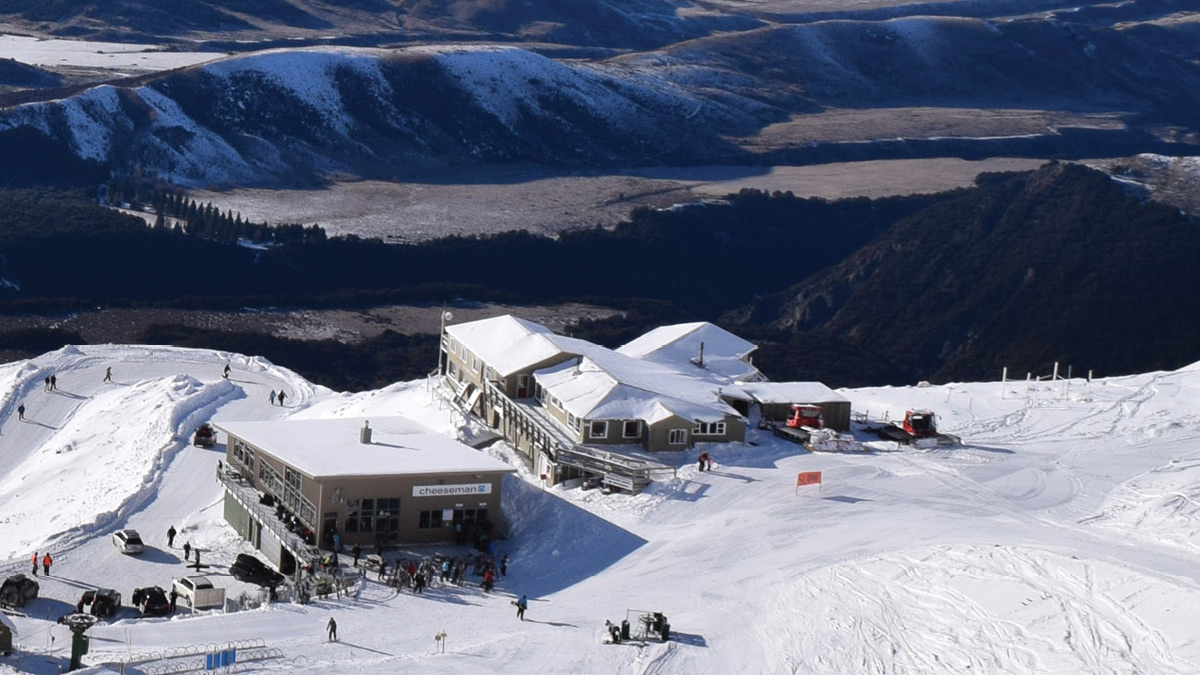 Snowline Lodge
