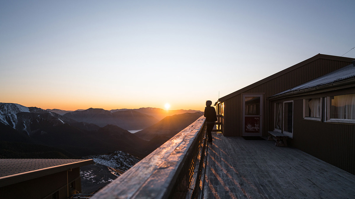 Snowline Lodge