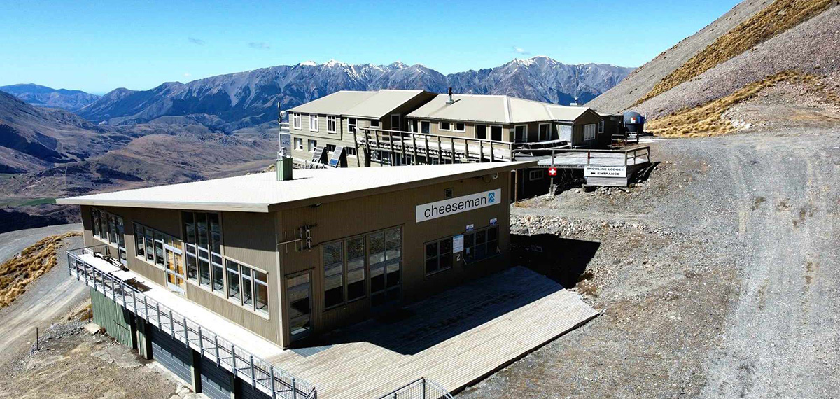 Snowline Lodge